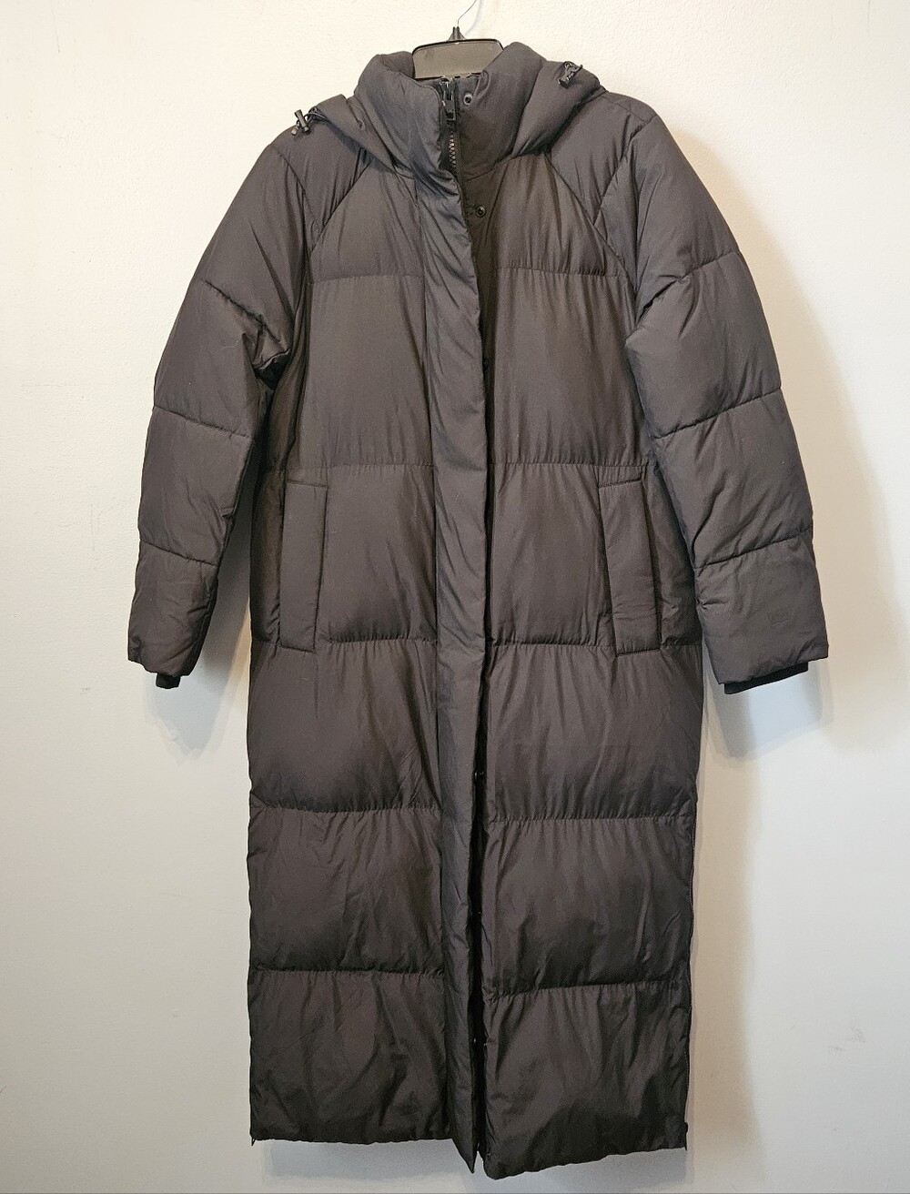 LEVI'S Women’s Water Resistant Long Puffer Coat - Black Small S